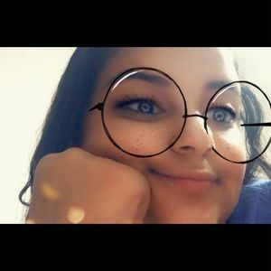 Meet your Posher, Marai